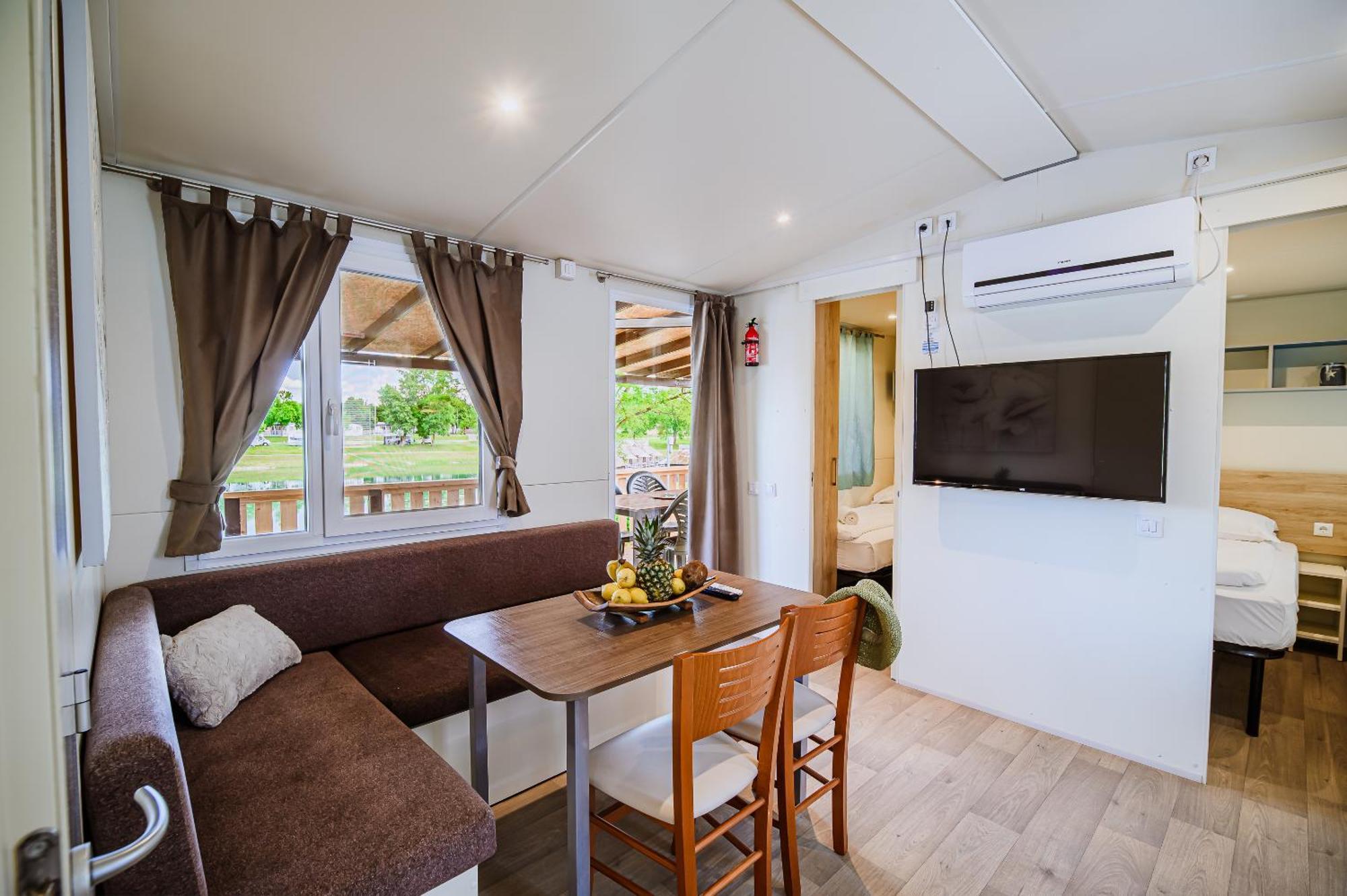 Lake View Mobile Homes With Thermal Riviera Tickets In Terme Catez Catez ob Savi Luaran gambar