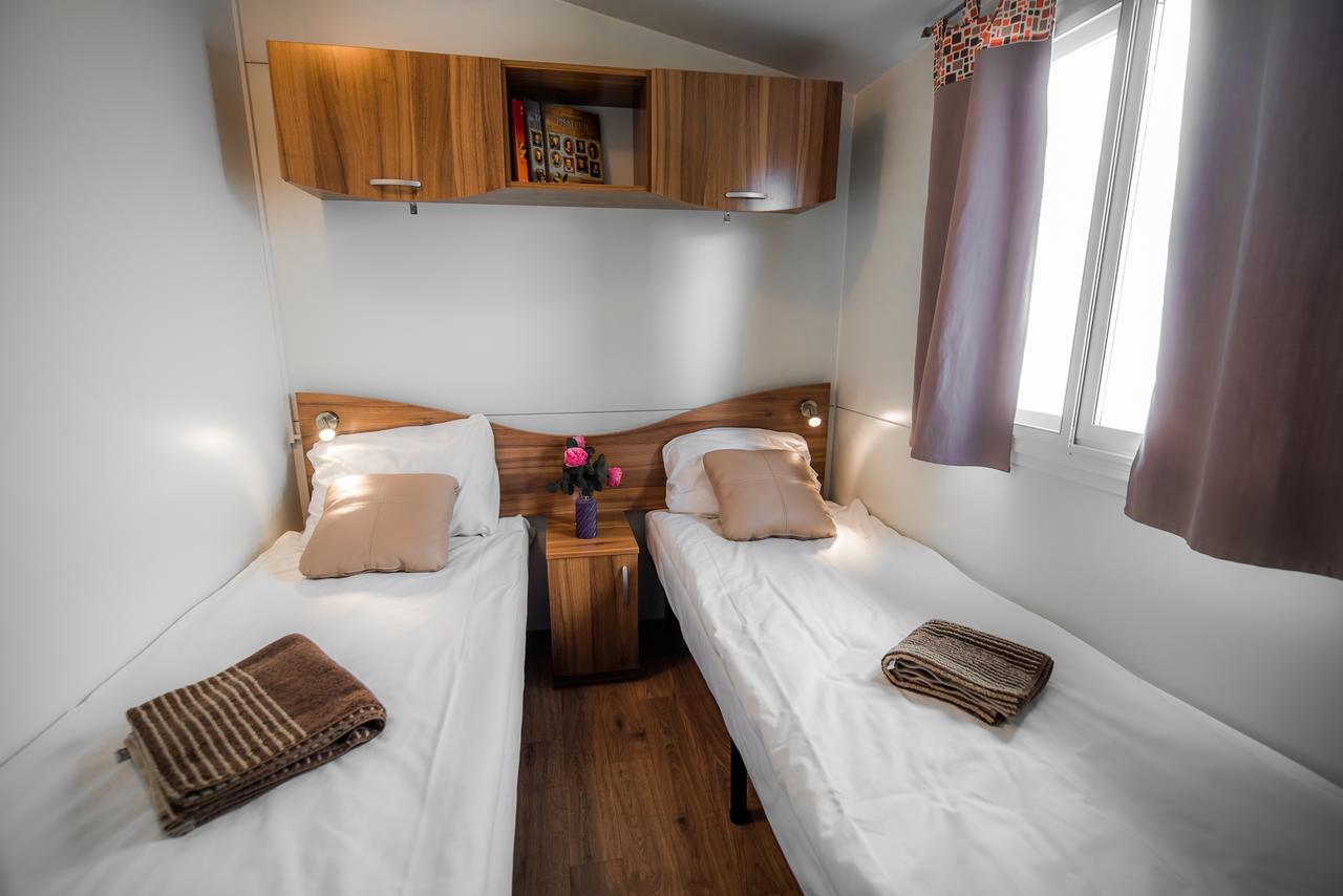 Lake View Mobile Homes With Thermal Riviera Tickets In Terme Catez Catez ob Savi Luaran gambar